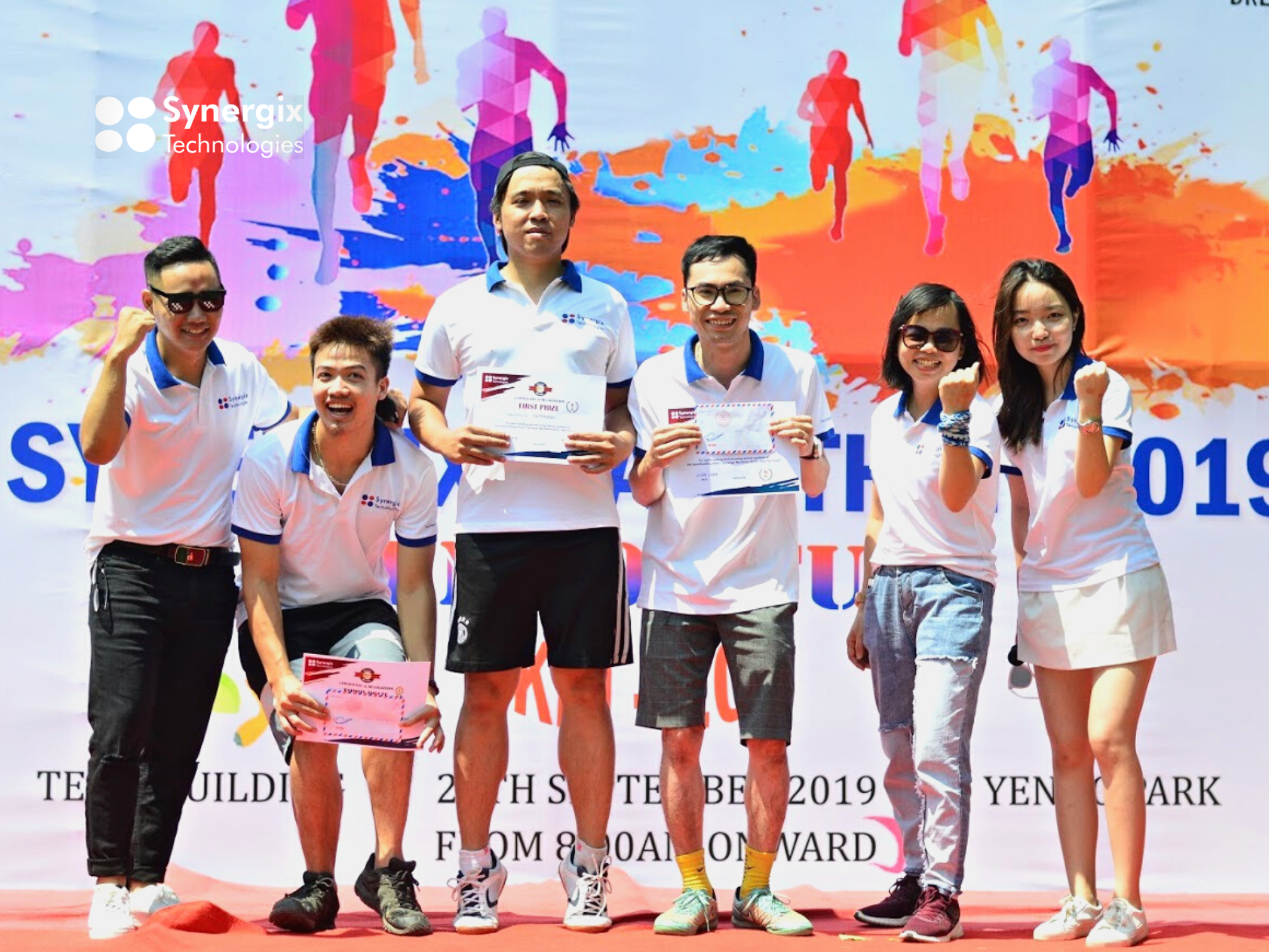 Synergix Viet Nam rewarding staffs