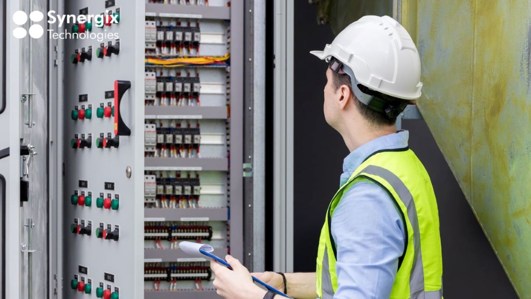 Field Service Application and Benefit banner - What is Field Service Application and Its Benefits?